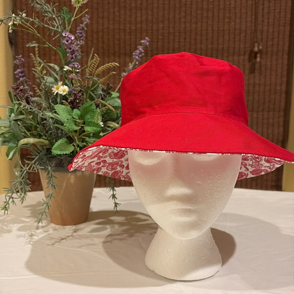 Paris Accessories Bucket Hat
